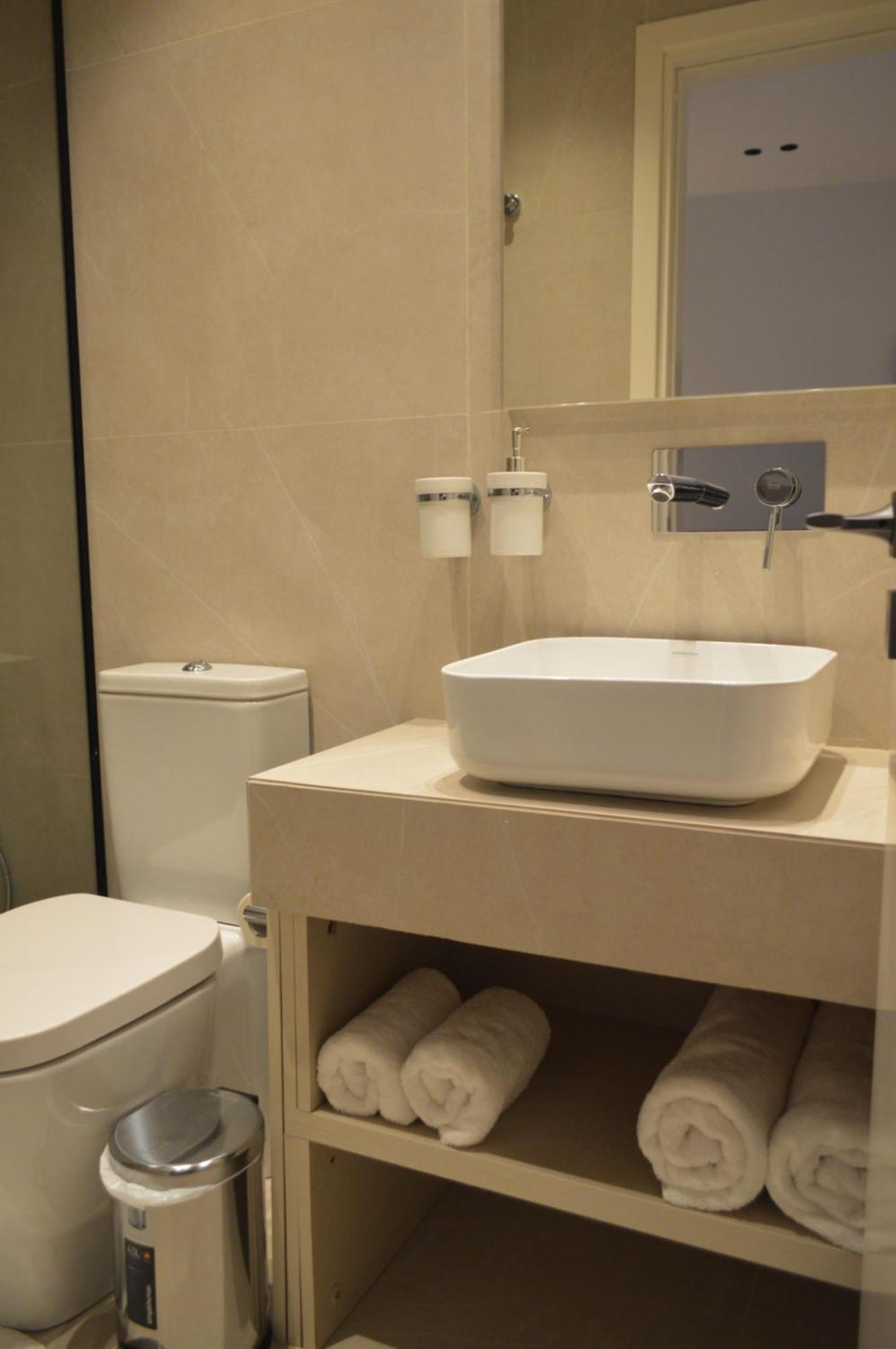 Leondiana Boutique Hotel Ларнака Екстериор снимка